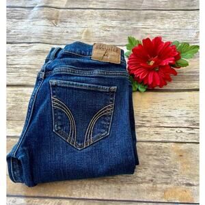 HOLLISTER JEANS-SIZE 3 SHORT